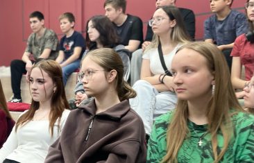 Разговор о главном: в Городе Маршака прошла встреча с настоящим героем