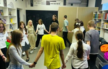 «Нейрокруг» в библиотеке: хороводы, учёные и неожиданная ясность в голове