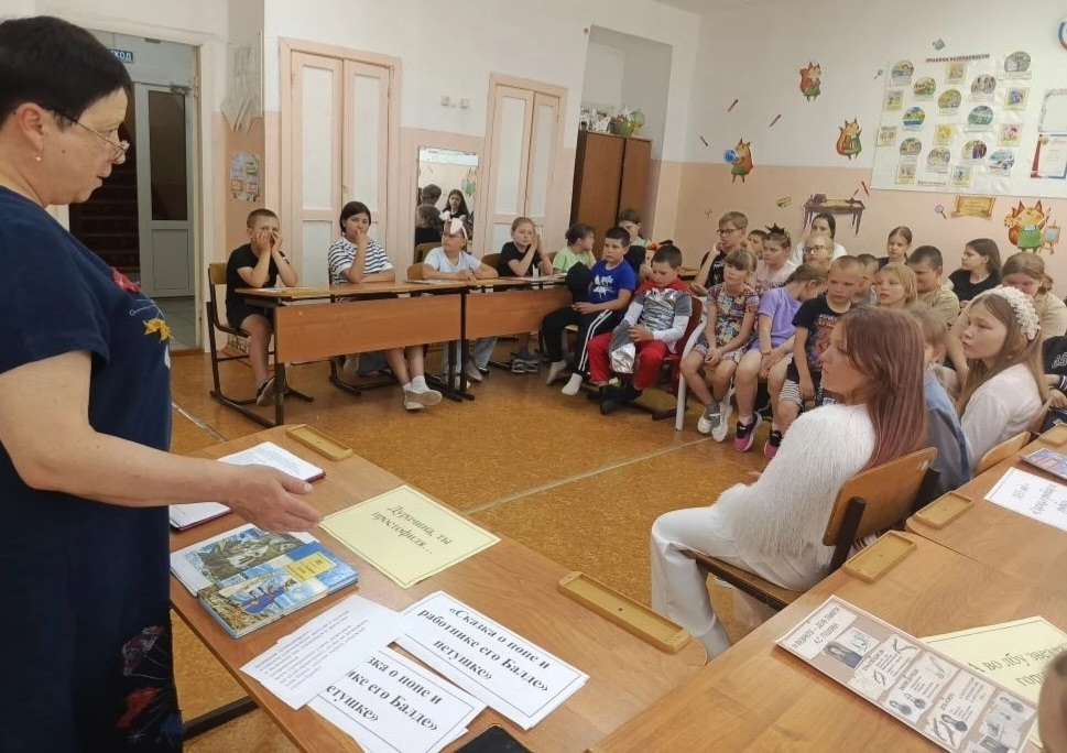 Пушкинские сказки знаем без подсказки