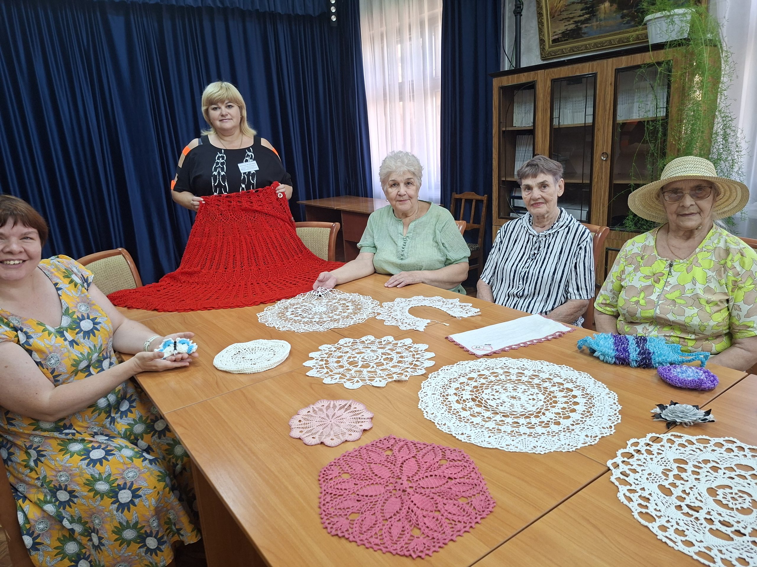 Ажурная вещь в подарок